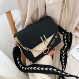 realaiot  Trendy Flap Square Bag, Women's Fashion Faux Leather Purse, Stylish Chain Decor Crossbody Bag