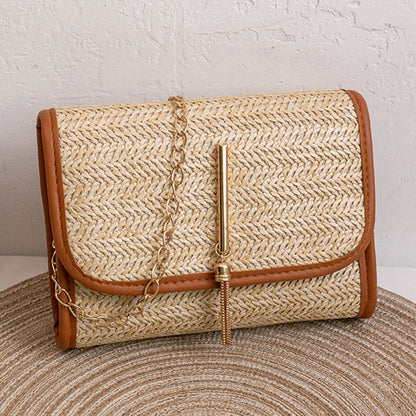 realaiot  Straw Woven Crossbody Bag, Fashion Chain Shoulder Bag, Tassel Decor Beach Bag For Travel Holiday