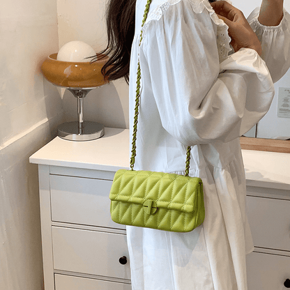 realaiot  Mini Quilted Crossbody Bag, Trendy PU Flap Shoulder Bag, Women's Luxury Handbag & Purse (19.0cm X 11.0cm X 6.99cm)