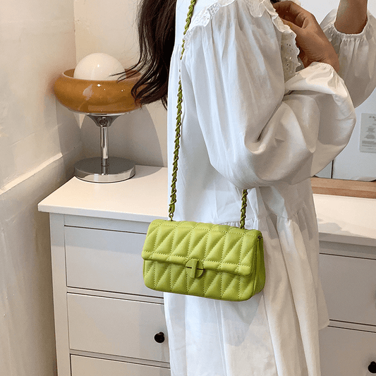 realaiot  Mini Quilted Crossbody Bag, Trendy PU Flap Shoulder Bag, Women's Luxury Handbag & Purse (19.0cm X 11.0cm X 6.99cm)