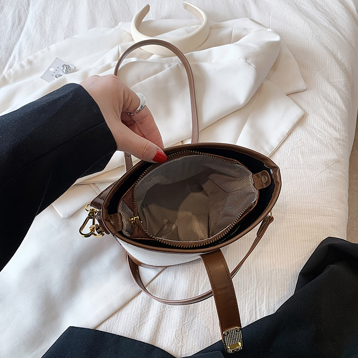 realaiot Mini Fashion Crossbody Bucket Bag, Trendy Shoulder Bag, Women's Casual Handbag & Tote Purse
