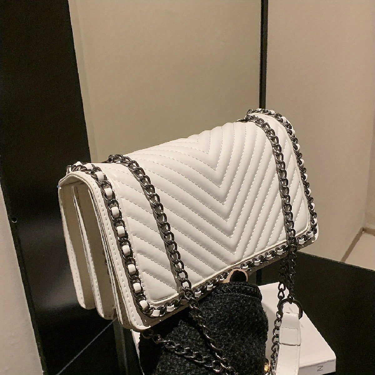 Trendy Chain Crossbody Bag, Chevron Quilted Square Purse, Simple Shoulder Bag For Women