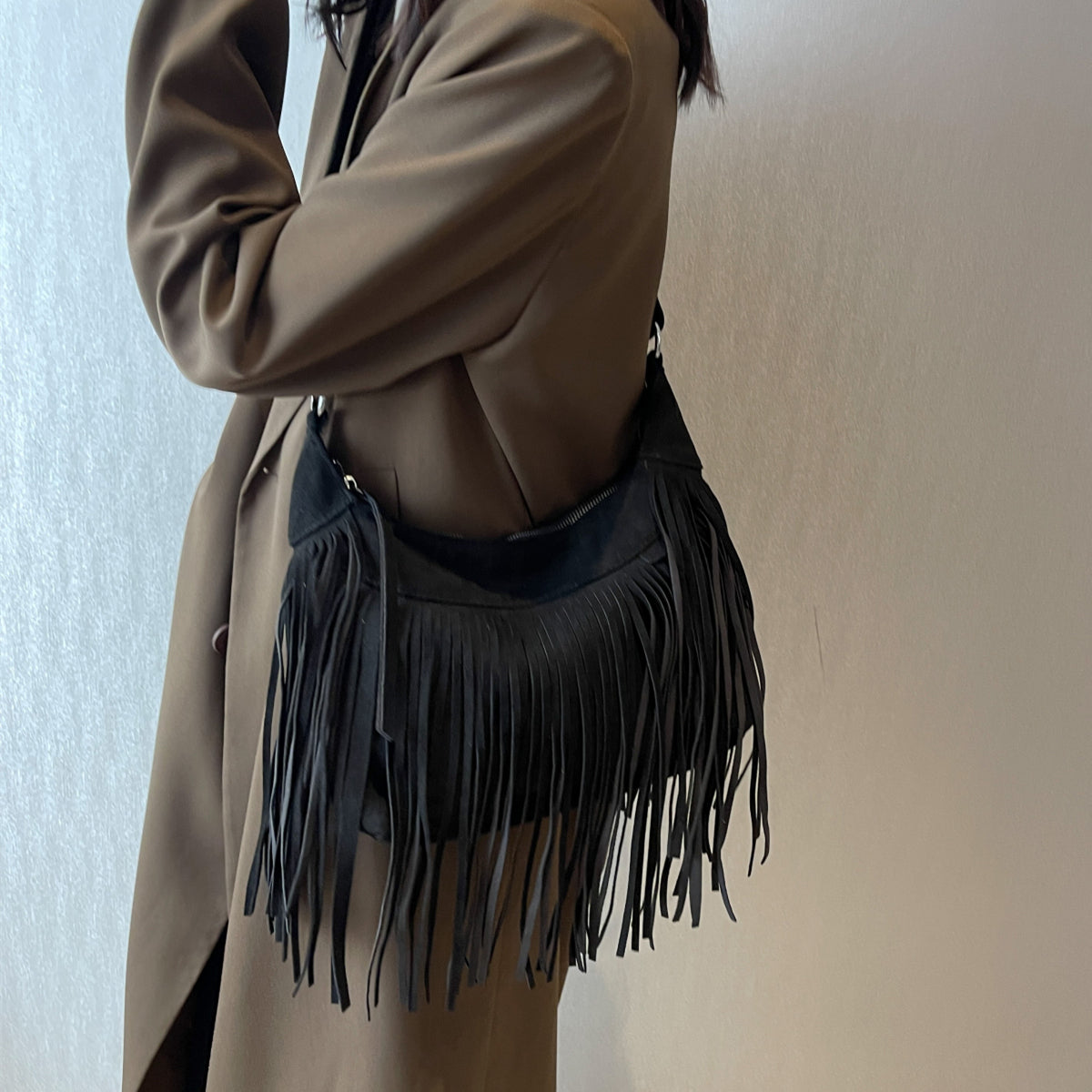 realaiot  Fringe Suede Crossbody Bag, Bohemian Style Shoulder Bag, Women's Holiday Bag For Travel