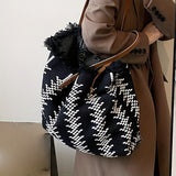 realaiot  Women's Summer Tassel Design Large Capacity Shoulder Bag, Fashion Beach Vacation Handbag