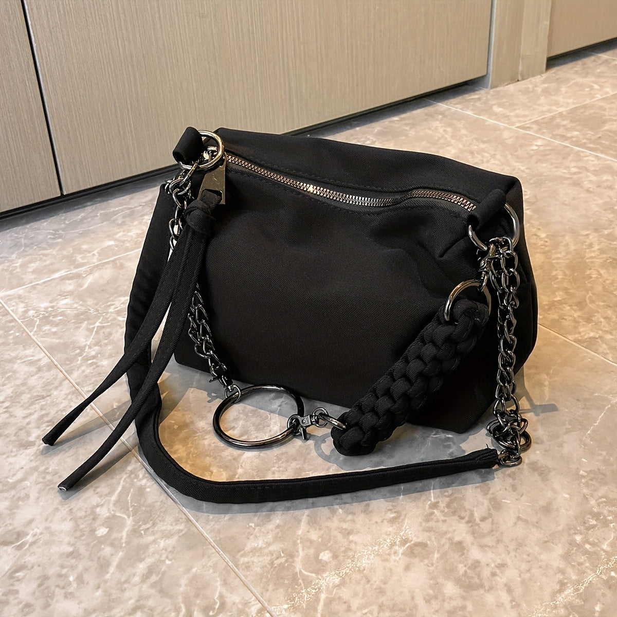 Women's Casual Trendy Shoulder Bag, Black Minimalist Crossbody Bag With Chain Decor