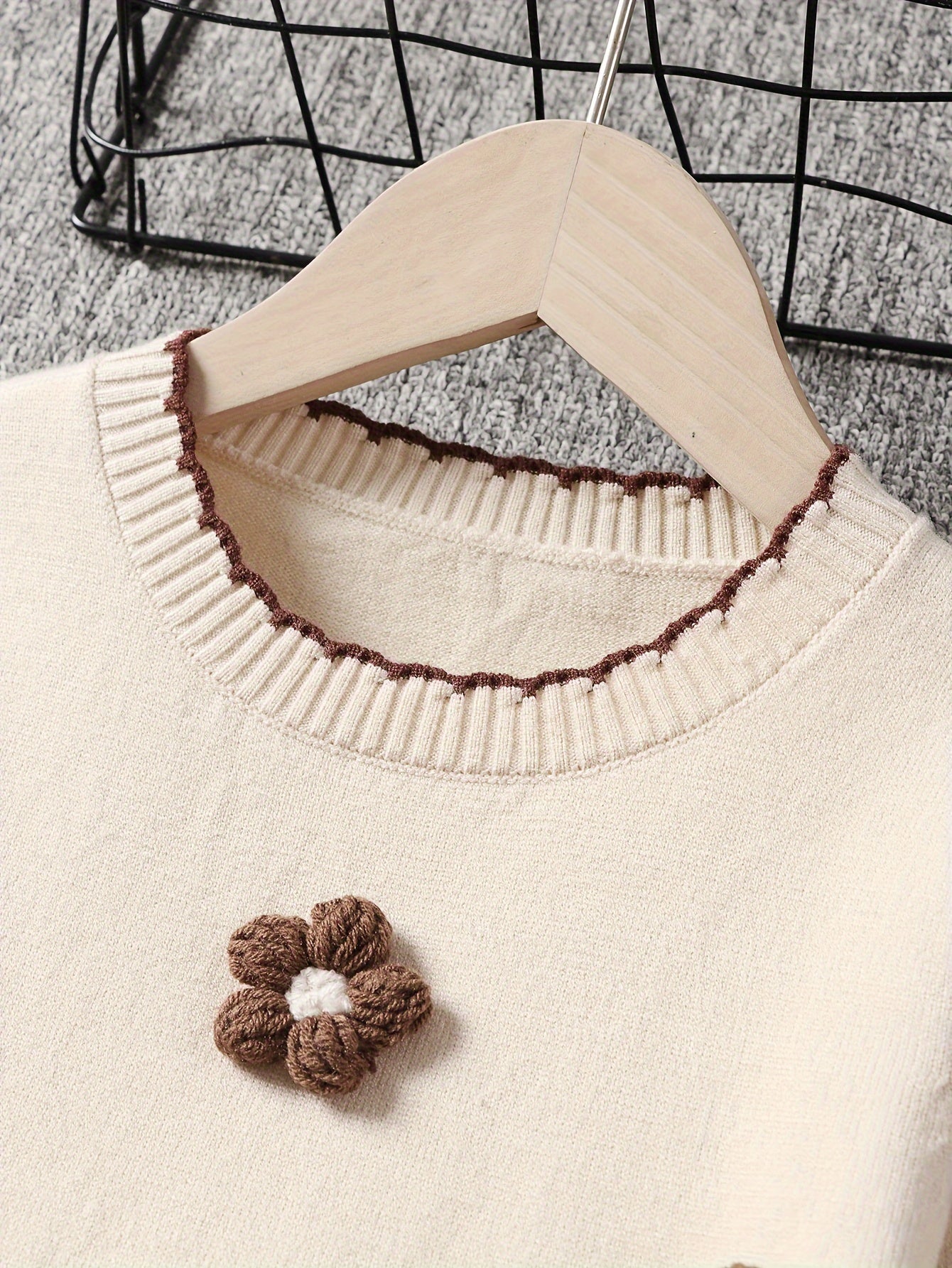 Flowers Decor Lettuce Trim Knit Sweater For Girls, Comfy Warm Long Sleeve Jumper Top Pullover, Fall/ Winter Clothing