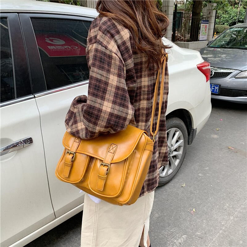 Realaiot Vintage Women Messenger Bag Large Capacity Oil Wax Leather Female Shoulder Bag Ladies Crossbody Bag Casual Big Handbag Yellow