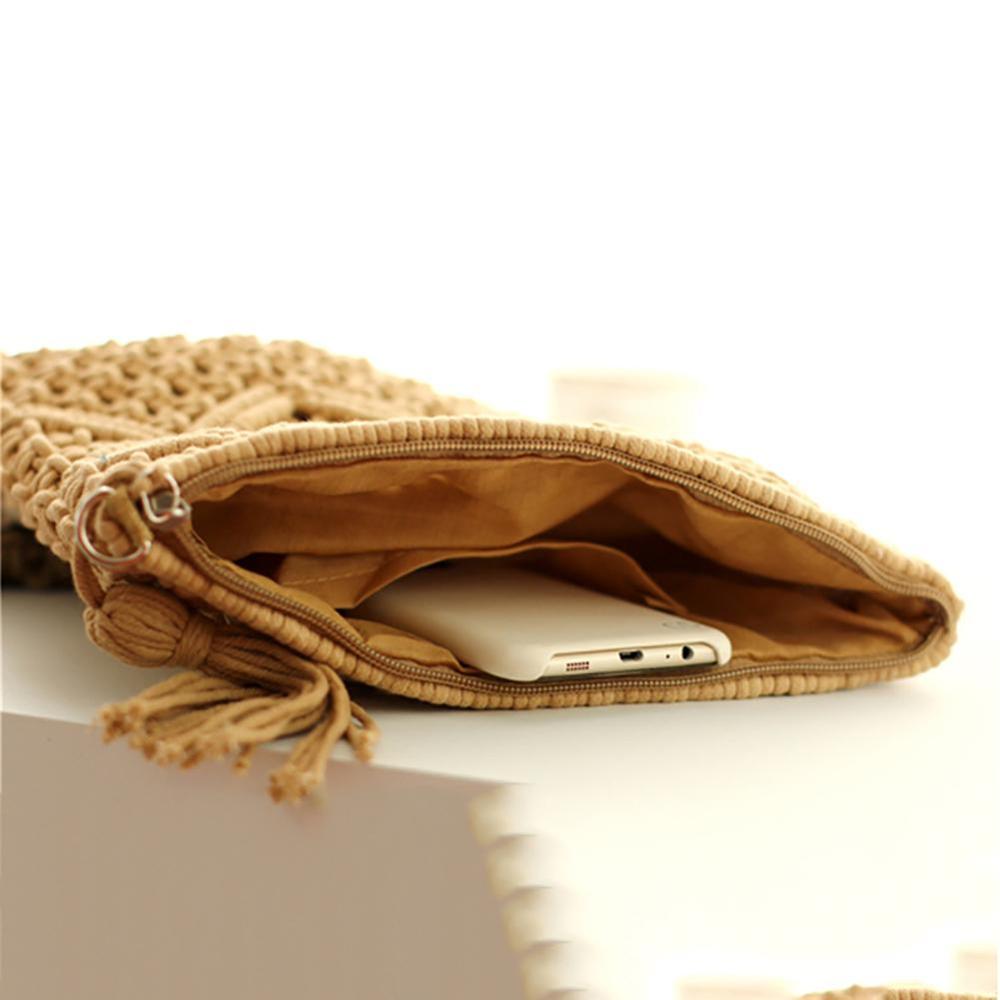 Realaiot Women's Bohemian Style Straw Woven Day Clutches Bags Fashionable Simple Tassel Causal Handbag Vintage Beach Bag For Women Girl