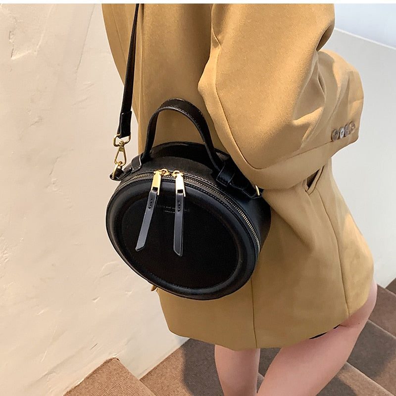 Realaiot Black Round Handbag Vintage Shoulder Bag for Women Clutch Purses Winter High Quality Crossbody Bag Female Travel Totes