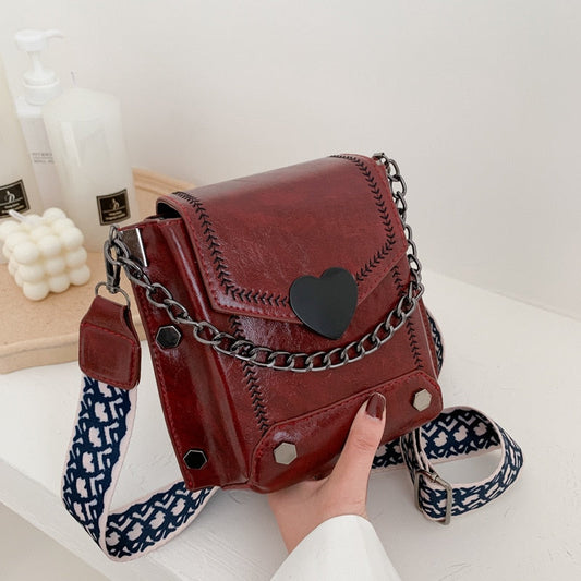 Realaiot Female Crossbody Bag Vintage Pu Leather Solid Heart Hasp Square Bucket Bags Lady Luxury Wide Strap Chain Shoulder Messenger Bag