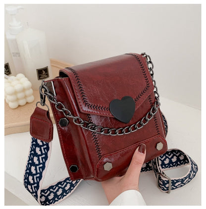 Realaiot Female Crossbody Bag Vintage Pu Leather Solid Heart Hasp Square Bucket Bags Lady Luxury Wide Strap Chain Shoulder Messenger Bag