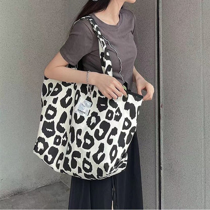 Realaiot Women Shoulder Bag Canvas Totes Bag Girl Fashion Casual Large Capacity Shopper Bag With Snap Cute Leopard Printing Handbags