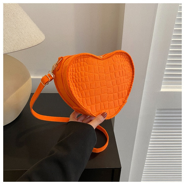 Realaiot Fashion Vintage Heart Women Handbags Luxury Designer Handbag Heart Bags for Women Women's Shoulder Messenger Trend