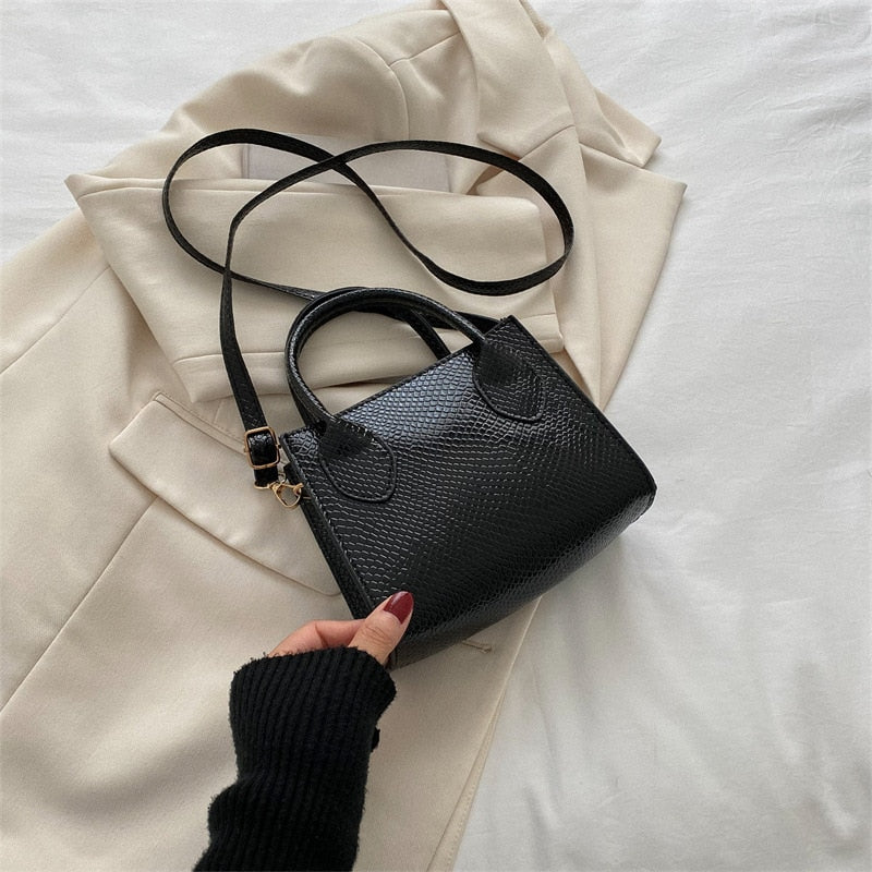 Realaiot Fashion Mini Square Bag New Vintage Handbag Literary Crowds Shoulder Messenger Bag PU Leather Luxury Crossbody Bags