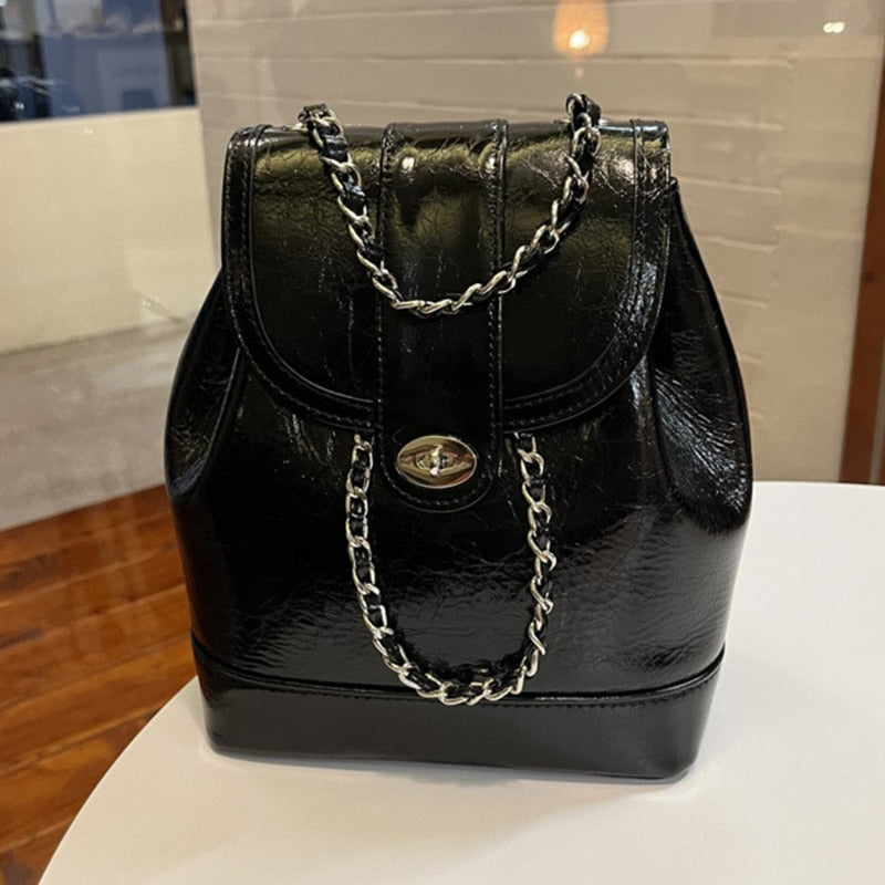 Realaiot Women Korea Autumn Winter Mini Chains Backpack Female Student Oil Wax Leather Shoulder Bag Travel handbag Black Rucksack