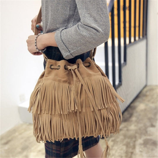 Realaiot Fashion Retro Faux Suede Fringe Women Messenger Bags Tote New Handbag Tassel Shoulder Handbags Crossbody Bag Tassel Bucket