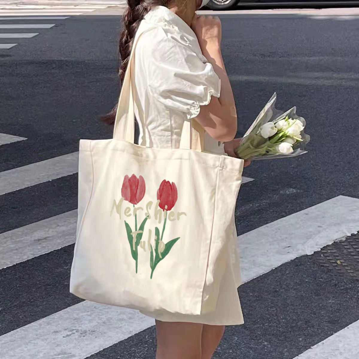 Realaiot Women Canvas Large Capacity Cotton Reusable Shoulder Bag Tulips Printing Ladies Casual Handbag Tote Bag Shopping Beach Bag