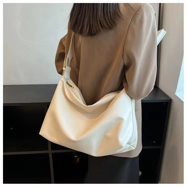 Realaiot Ladies New Style Shoulder Bag Fashion Big Bag Pillow Bag Soft Leather Women Bag Solid Color Ladies Messenger Bag