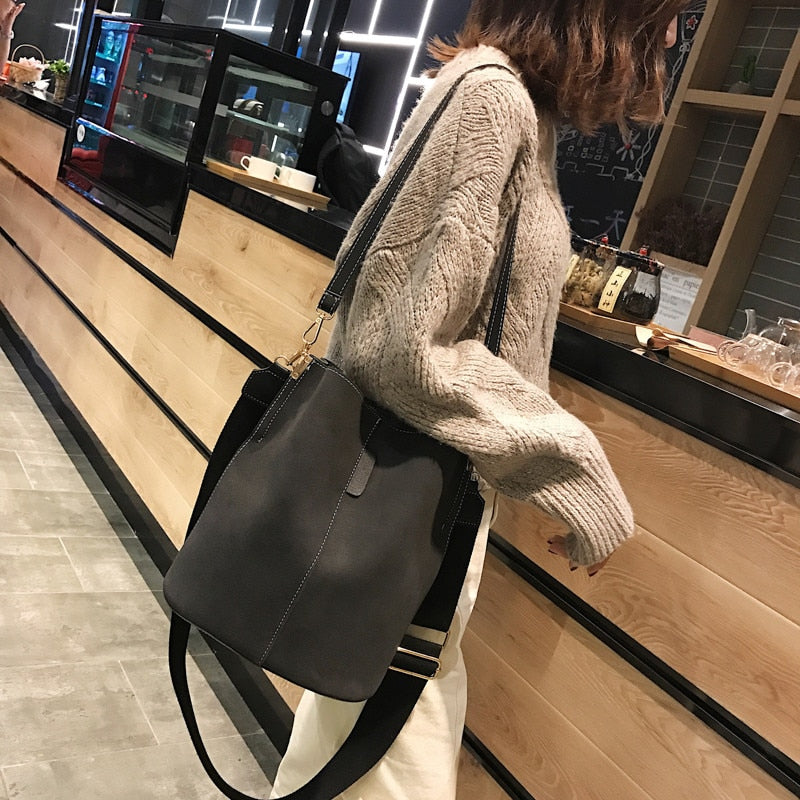 Cyflymder Messenger bag Women Bucket Shoulder Bag large capacity vintage Matte PU Leather lady handbag Luxury Designer bolsos mujer Black