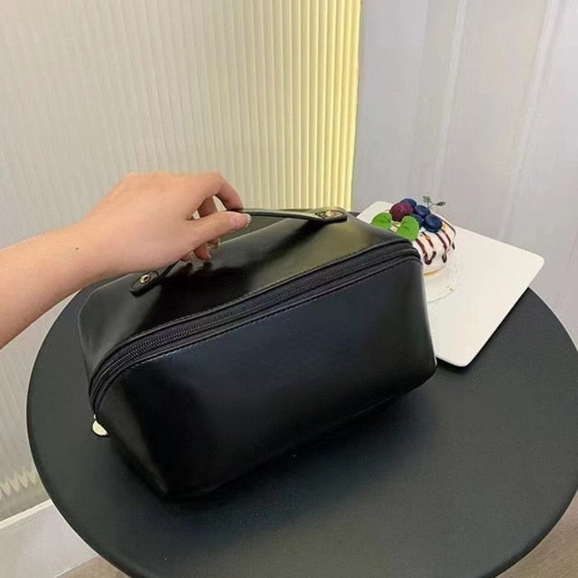 Cyflymder Large Travel Cosmetic Bag for Women Makeup Organizer Female Toiletry Bags Leather High-capacity Cosmetic Case Storage Pouch