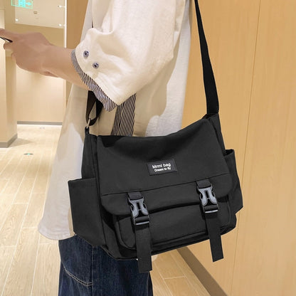 Realaiot Fashion Buckle Women Shoulder Bag Unisex College Student Schoolbag Cool Boy Girl Waterproof Nylon Large Capacity Messenger Bag