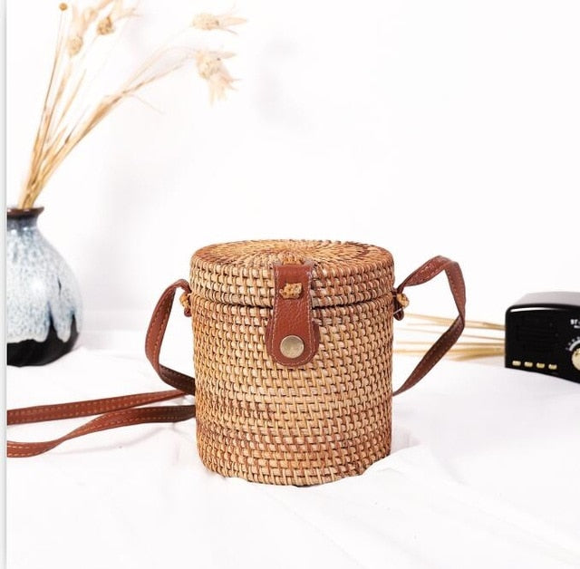 Realaiot Woven Rattan Bag Round Straw Shoulder Bag Small Beach HandBags Women Summer Hollow Handmade Messenger Crossbody Bags