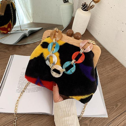 Realaiot Wood Clip Autumn And Winter Plush Handbag Woman New Designer Korean Acrylic Chain Shoulder Crossbody Bag Clutch Female Christmas Party