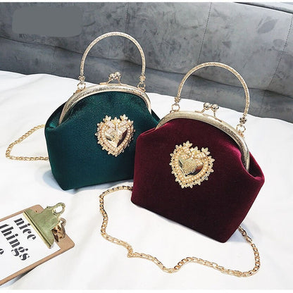 Realaiot Female Velvet Pearl Handbag Vintage Velour Heart Design Evening Bag Wedding Christmas Party Bride Clutch Velour Badge Bag Purse